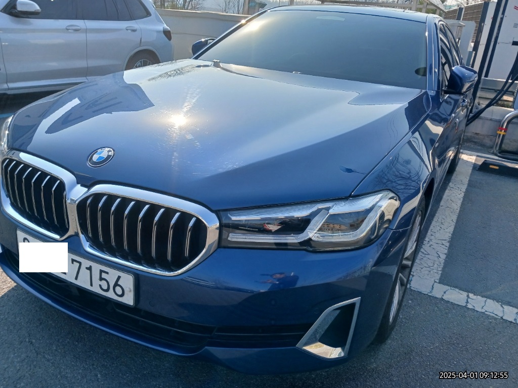 2020 BMW 520d M Sport Package, photograph 4