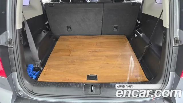 2015 ChevroletGMDaewoo Orlando LPG LS, photograph 8