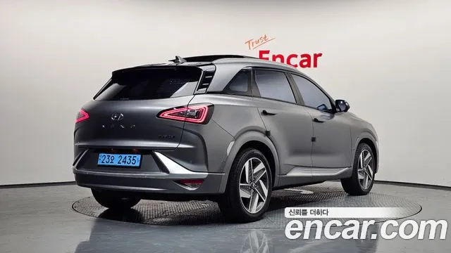 2022 Hyundai Nexo Premium, photograph 7