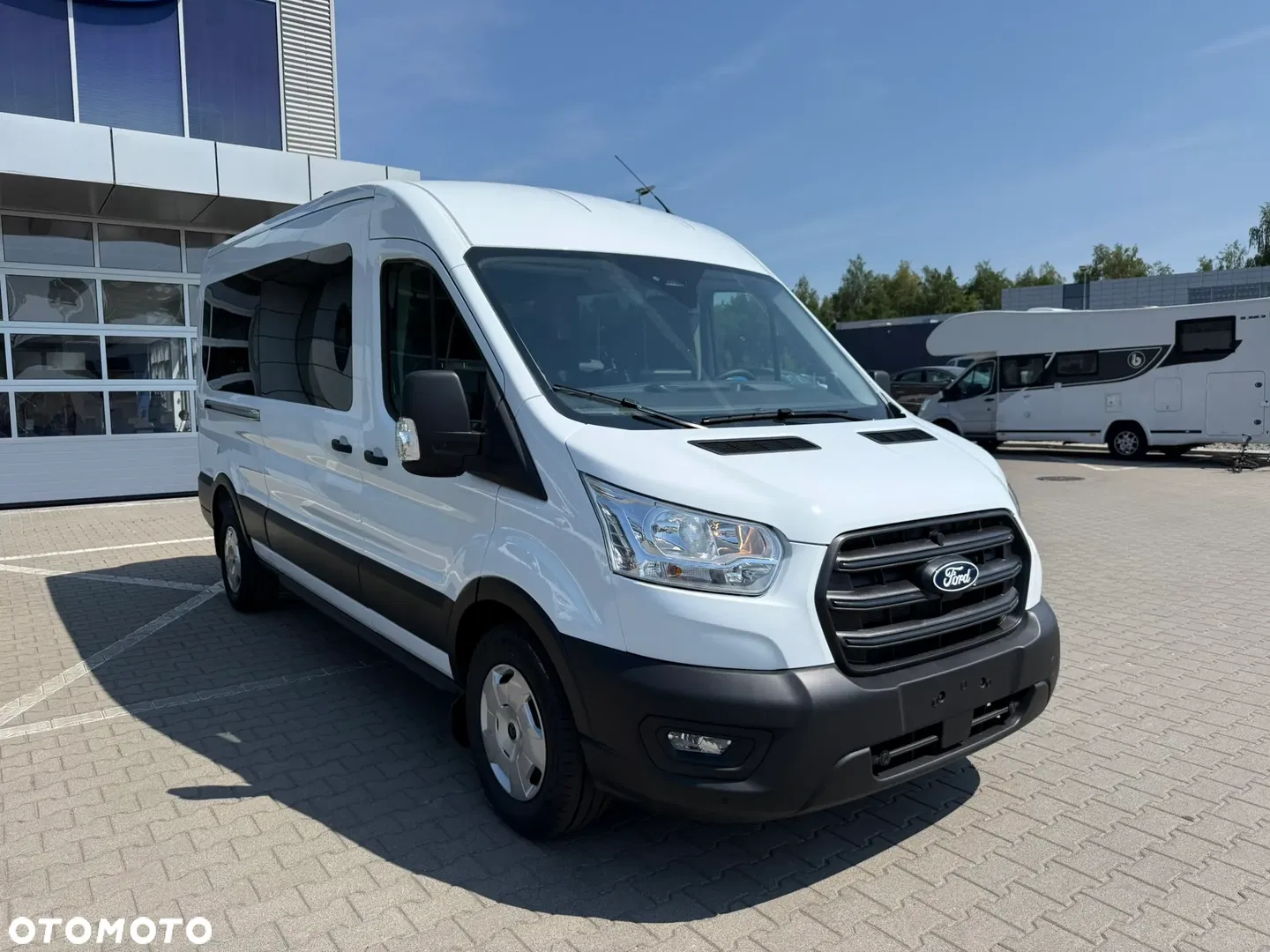 2026 Ford Transit Kombi L3H2 Trend, photograph 2