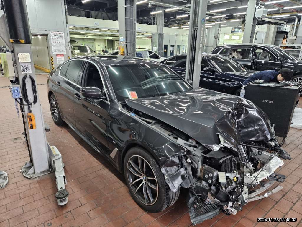2023 BMW 520i, photograph 3