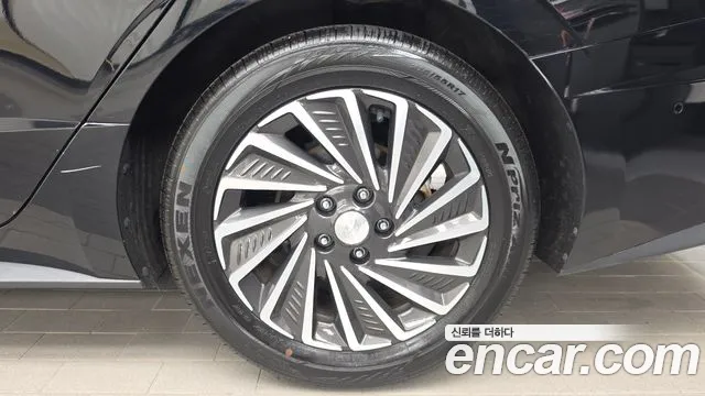 Hyundai Sonata Inspiration — photo 1 of 35