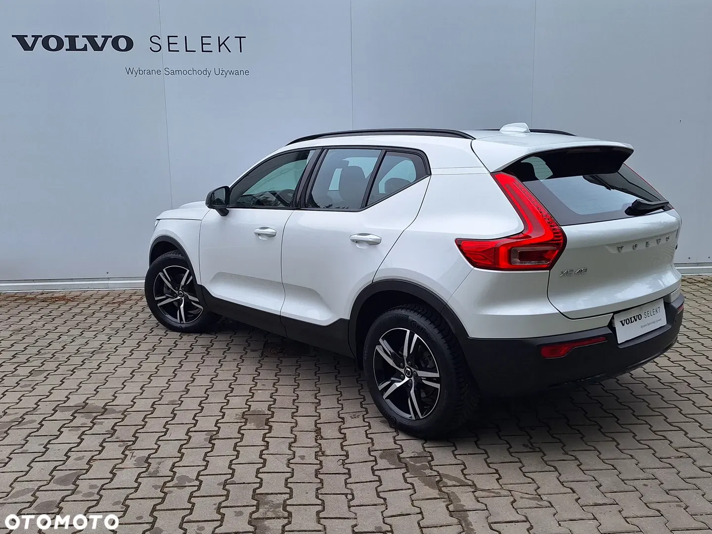 2025 Volvo XC 40 B3 Plus Dark, photograph 6