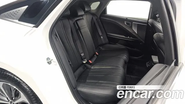 Kia K8 Noblesse — photo 1 of 37