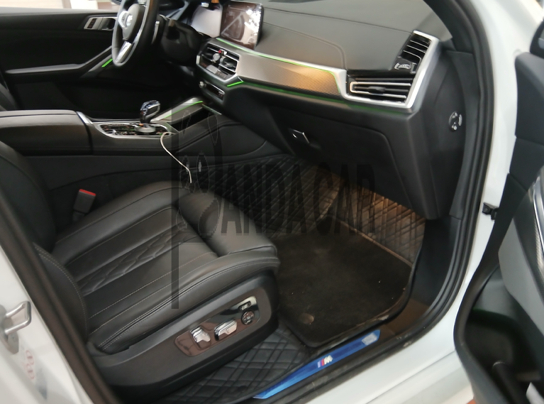 2023 BMW X6 xDrive40i, photograph 2
