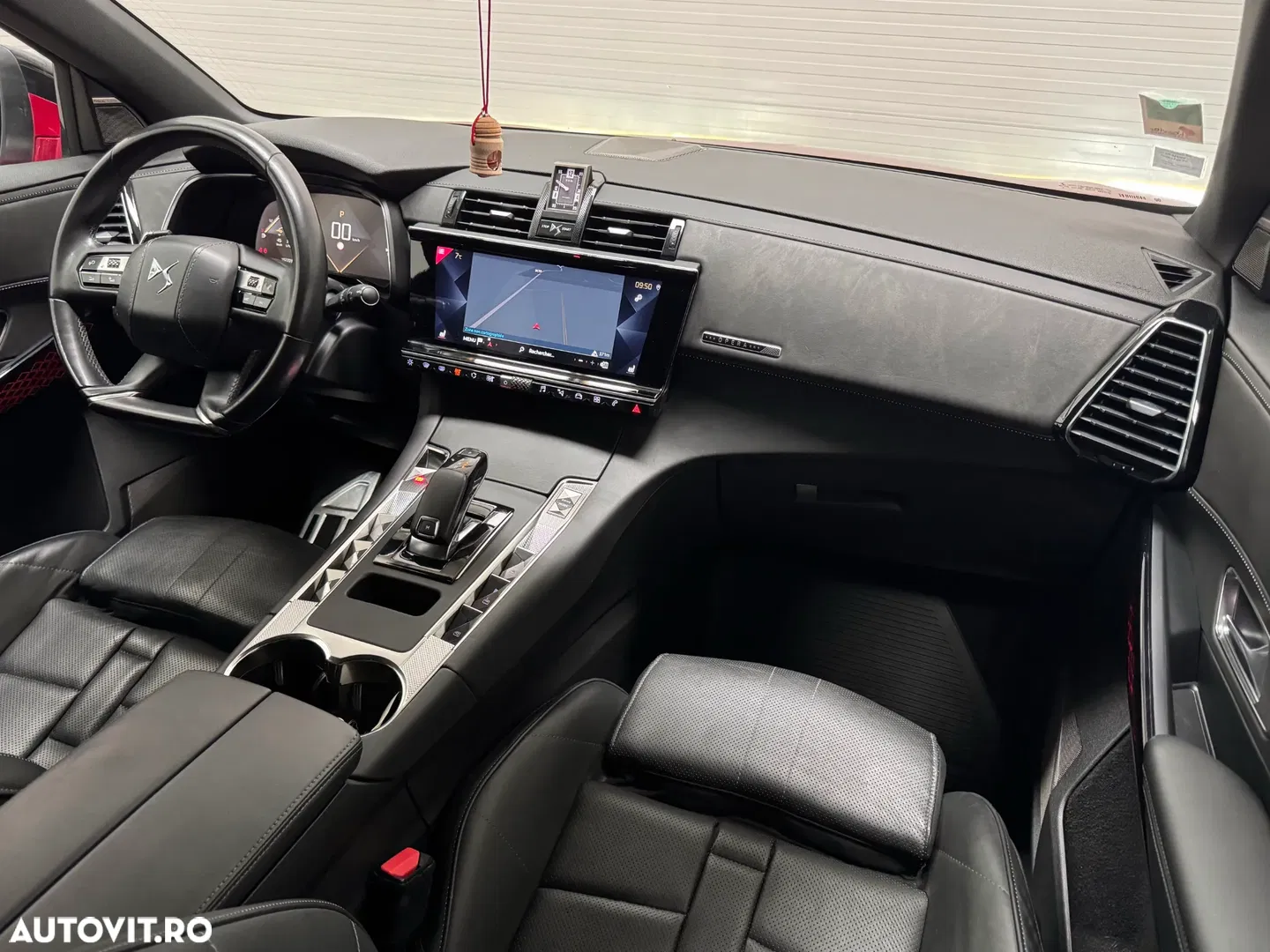 2018 DS Automobiles DS 7 Crossback, photograph 7
