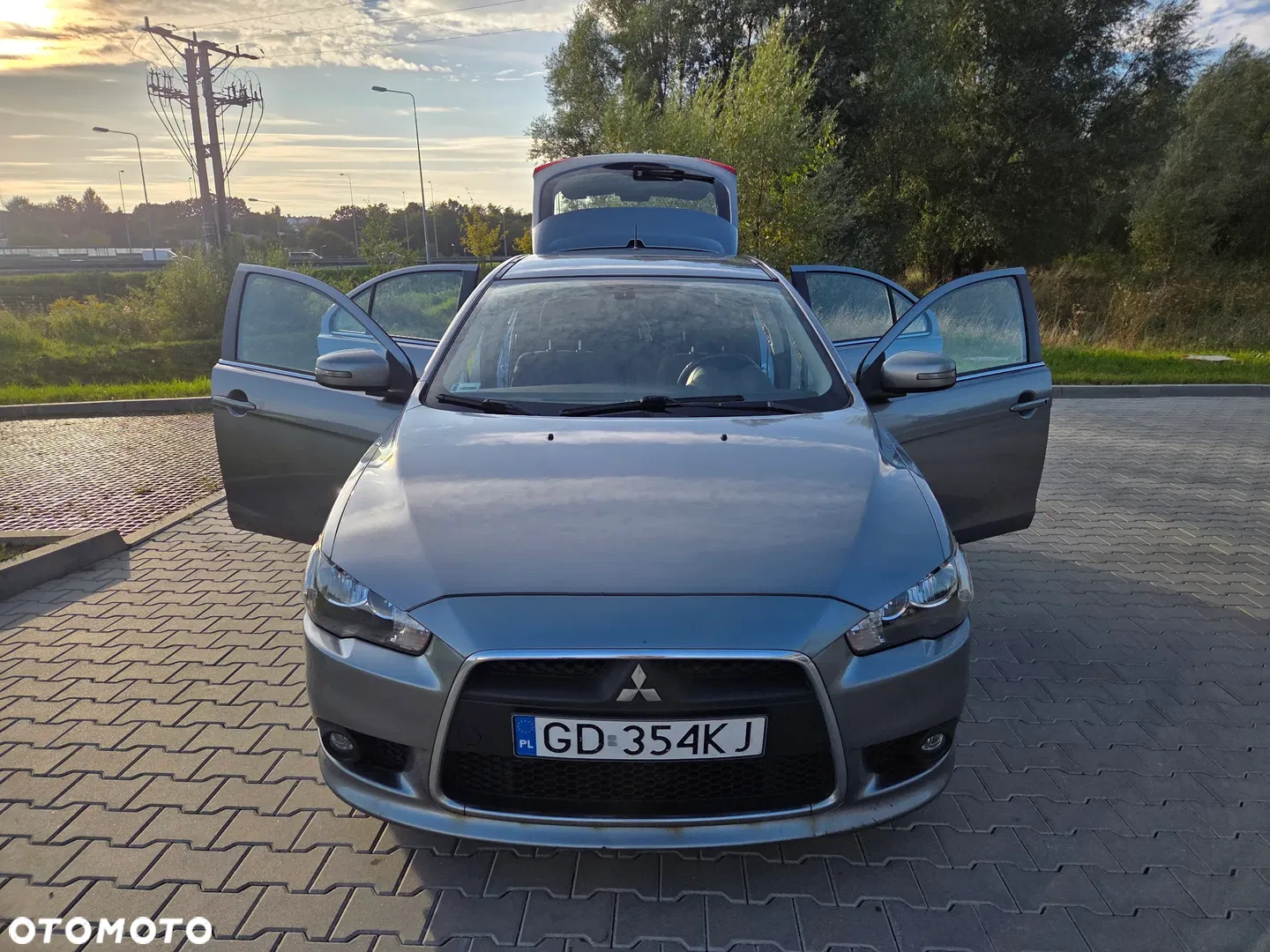 2015 Mitsubishi Lancer 1.6 Invite, photograph 10