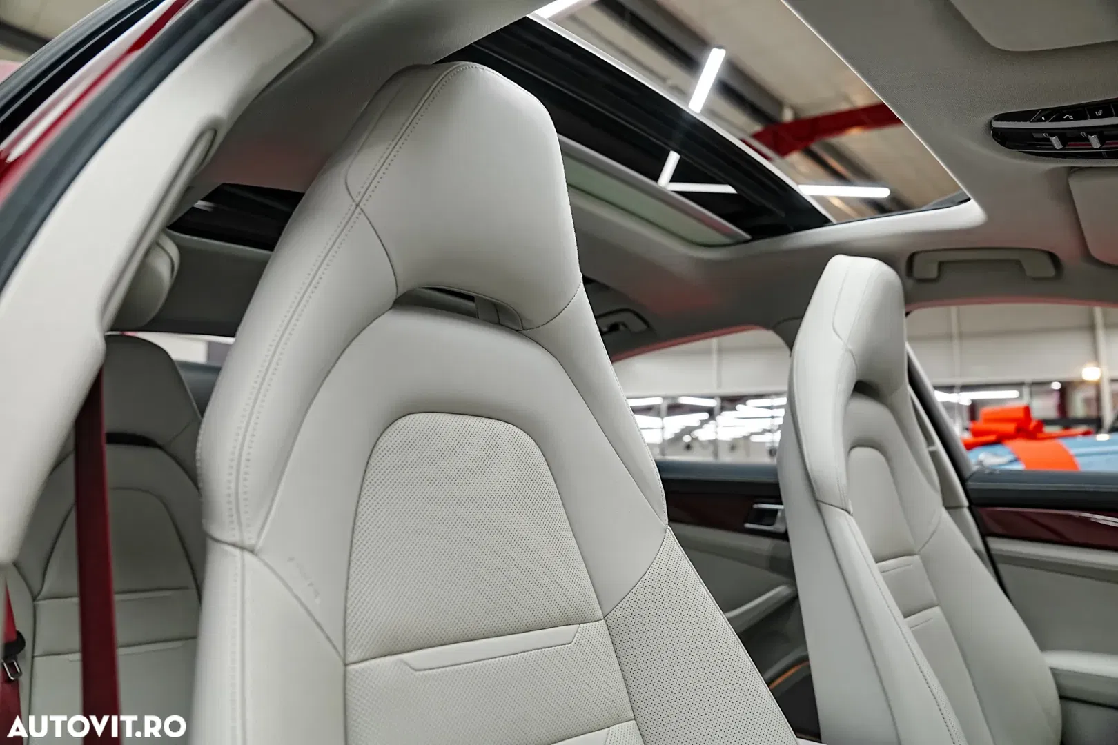 2022 Porsche Panamera 4S E-Hybrid, photograph 8