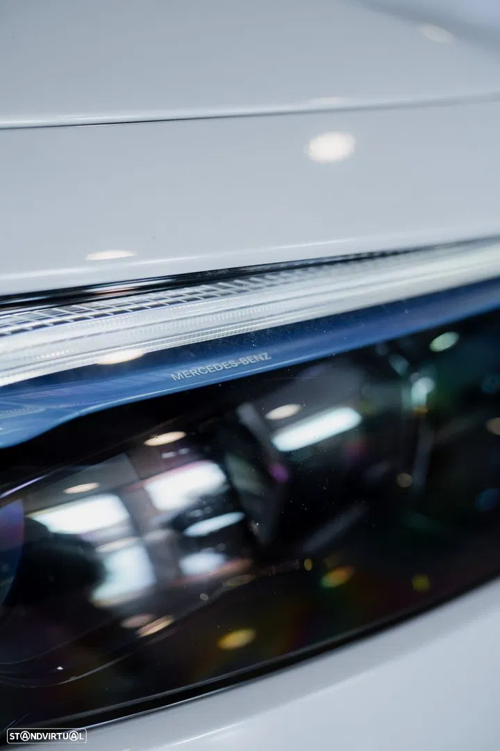 2022 Mercedes-Benz EQB 250 AMG Line, photograph 7
