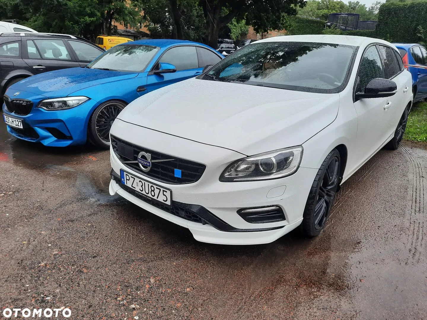 2016 Volvo V60, photograph 1