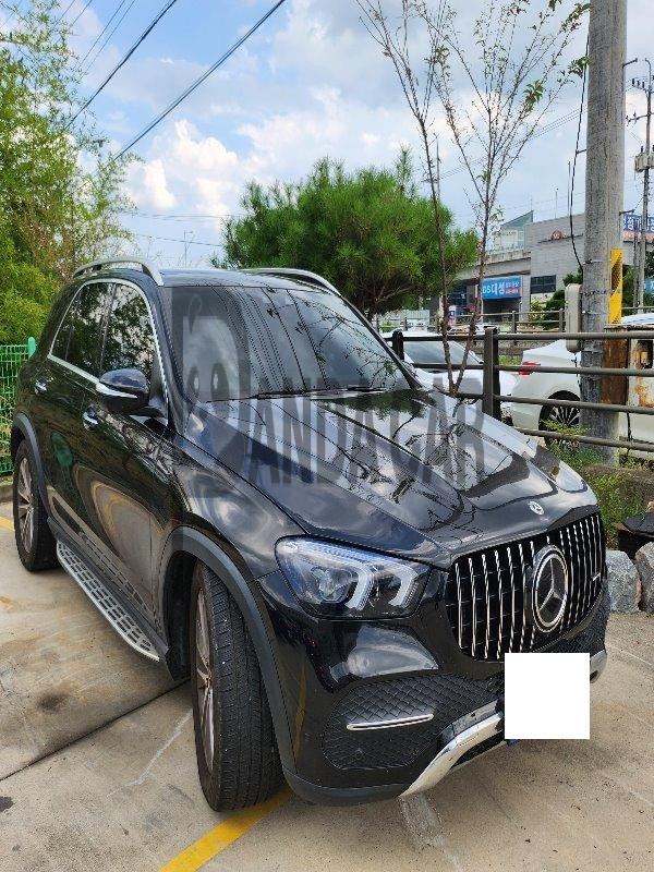2022 Mercedes-Benz GLE300 d 4MATIC, photograph 2