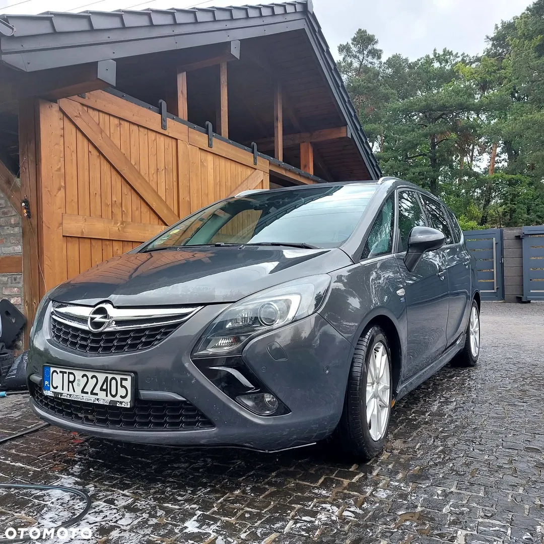 2016 Opel Zafira 2.0 CDTI Cosmo S&S, photograph 11