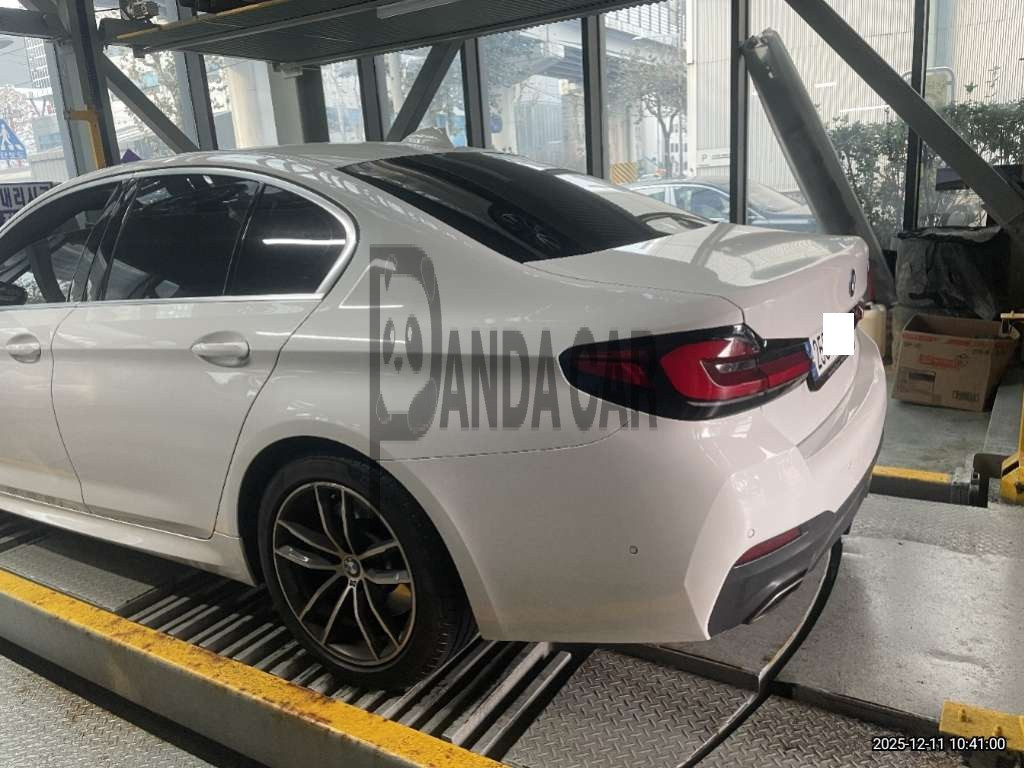 2023 BMW 520i, photograph 3