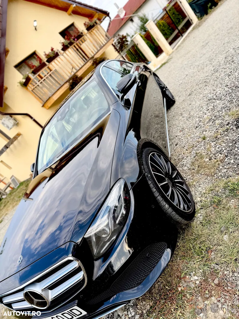 2018 Mercedes-Benz E 350 D Aut., photograph 2