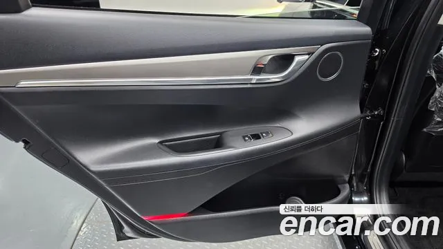2020 Hyundai Grandeur 2.5, photograph 3