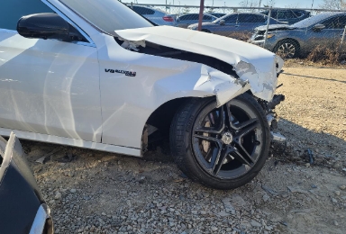 2019 Mercedes-Benz Benz E350 4Matic, photograph 5