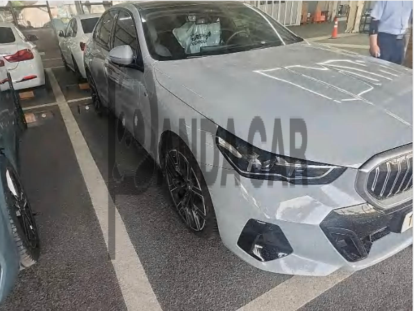 2024 BMW 530e, photograph 4