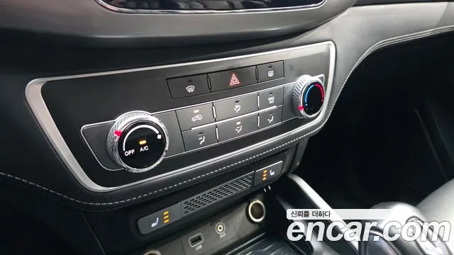 2019 KG_Mobility_Ssangyong Rexton Diesel 2.2 4WD, photograph 2