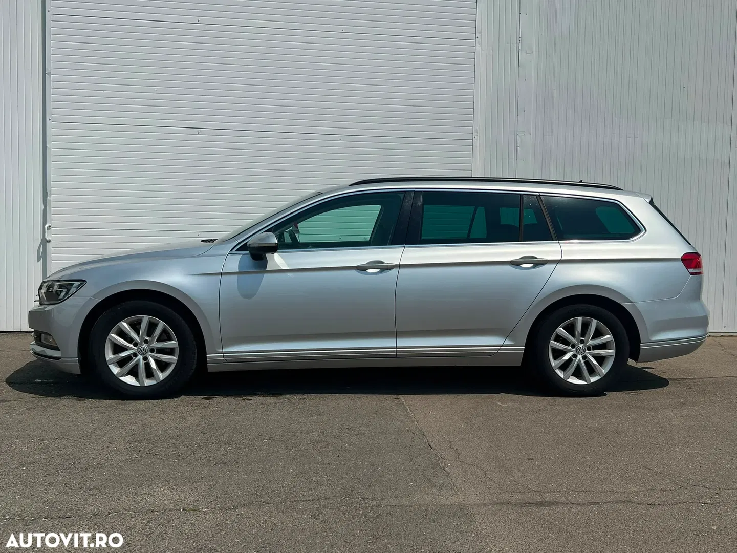 2015 Volkswagen Passat 2.0 TDI DSG 4Motion Comfortline, photograph 3