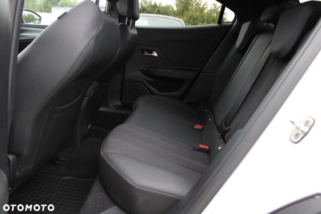 2023 Opel Mokka, photograph 11