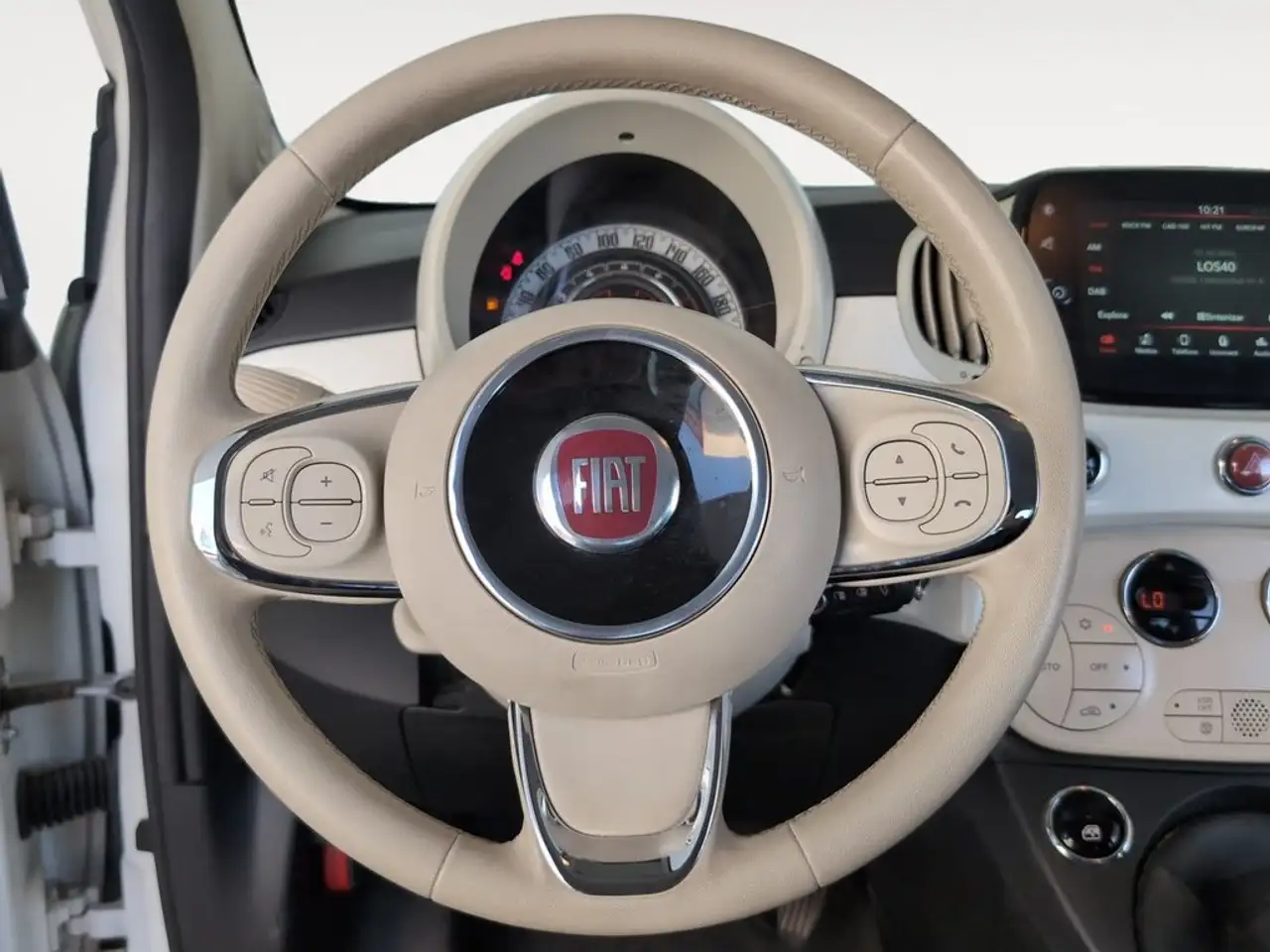 2023 Fiat 500 1.0 Hybrid Club 52kW, photograph 9