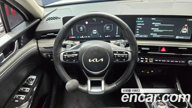 2025 Kia K5 2.0, photograph 12
