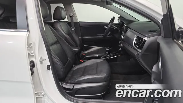 2019 Kia Stonic Diesel 1.6, photograph 4