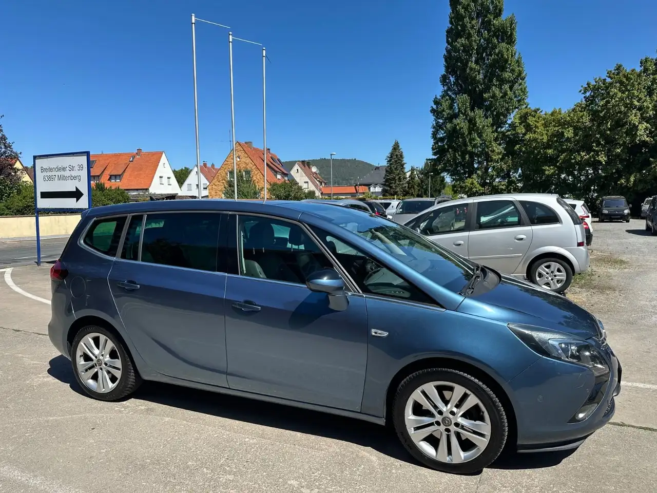 2013 Opel Zafira C 2.0 D Tourer Innovation/Vollausstattung, photograph 2