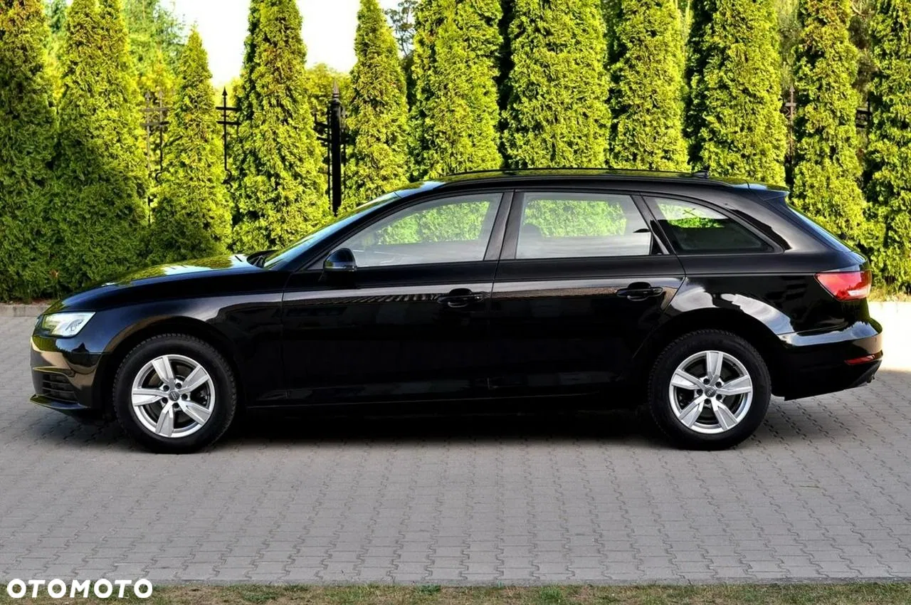 2017 Audi A4 Avant 2.0 TDI Design, photograph 10