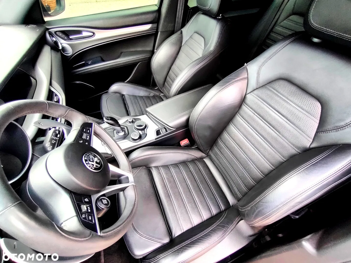 2019 Alfa Romeo Stelvio 2.0 Turbo 16V AT8-Q4 Ti, photograph 12