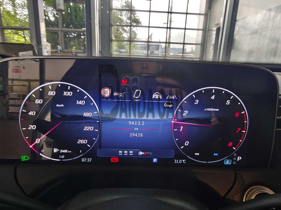 2024 Mercedes-Benz E 200, photograph 4