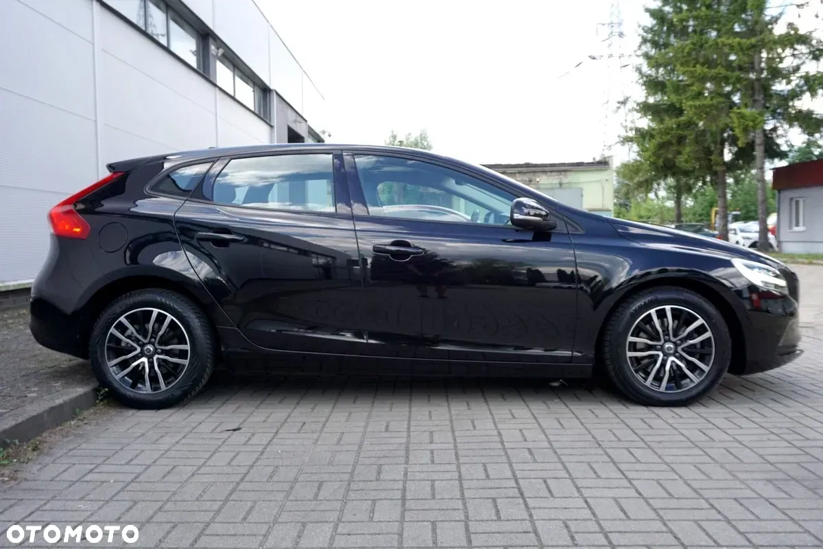 2019 Volvo V40 T2 Drive-E Summum, photograph 12