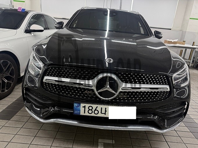 2022 Mercedes-Benz GLC300 4MATIC, photograph 1
