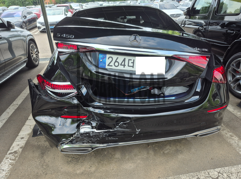 2023 Mercedes-Benz S450 4MATIC, photograph 1