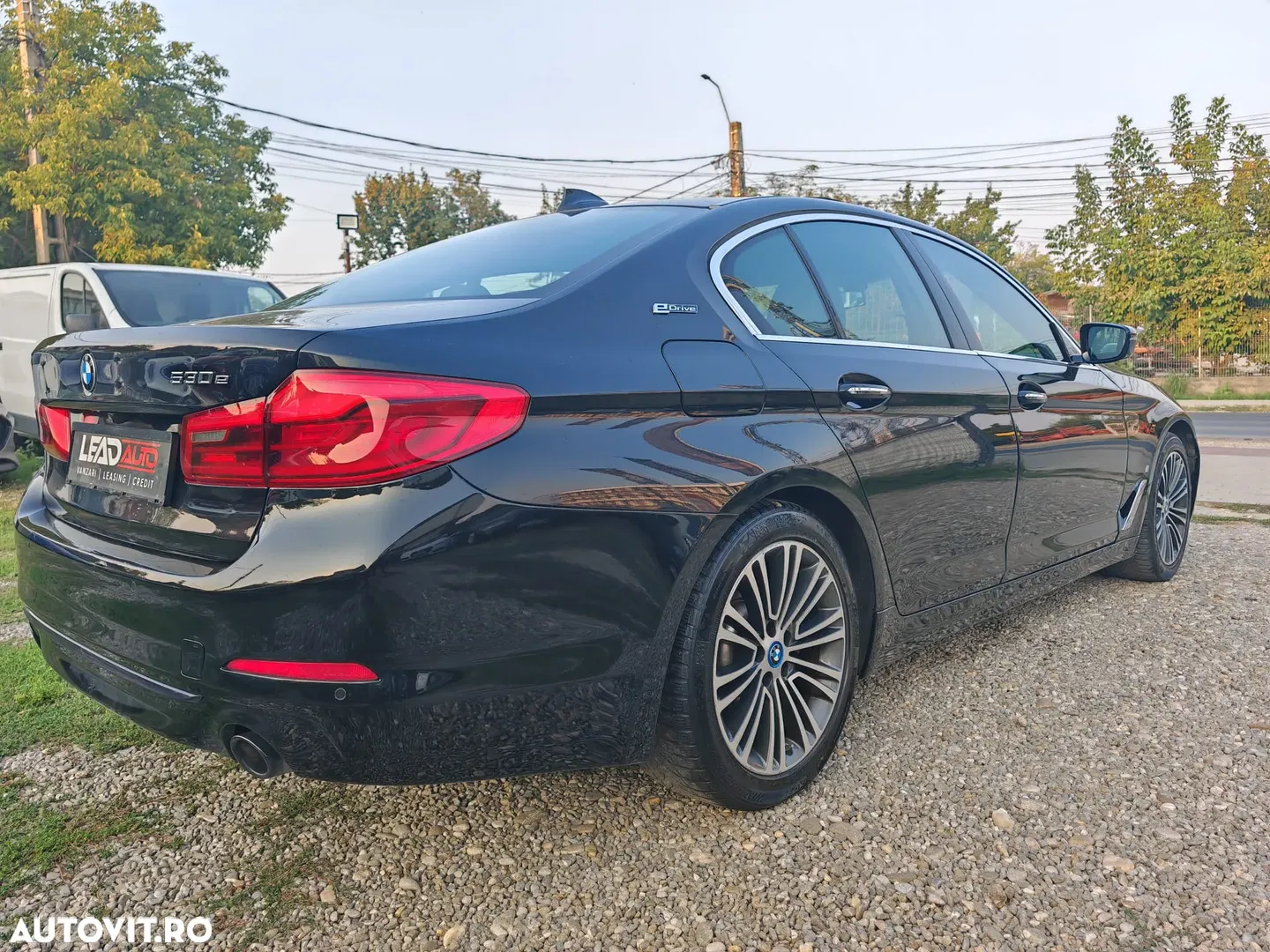 2018 BMW Seria 5, photograph 4