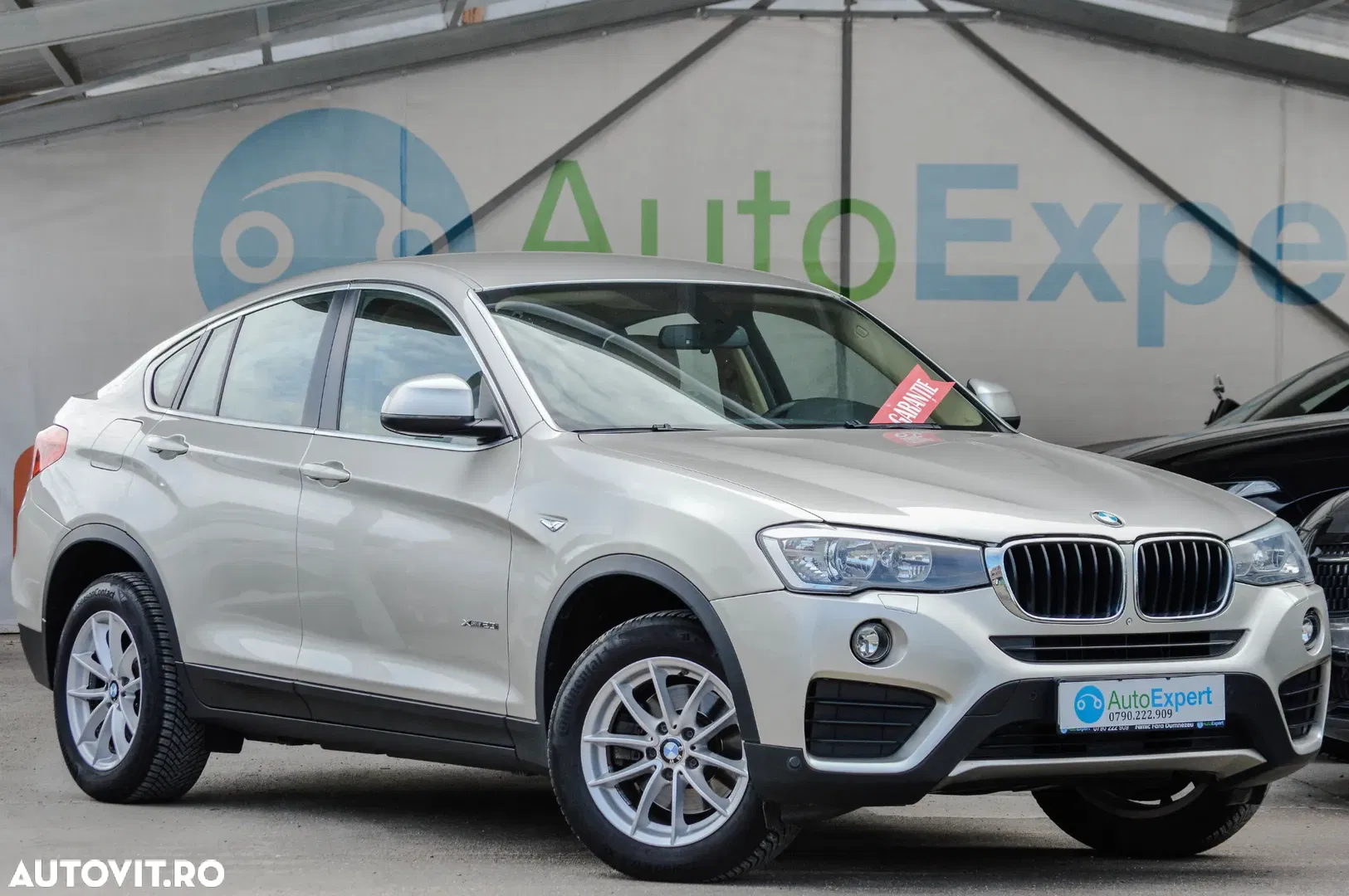 2015 BMW X4 xDrive20i AT Advantage, photograph 2