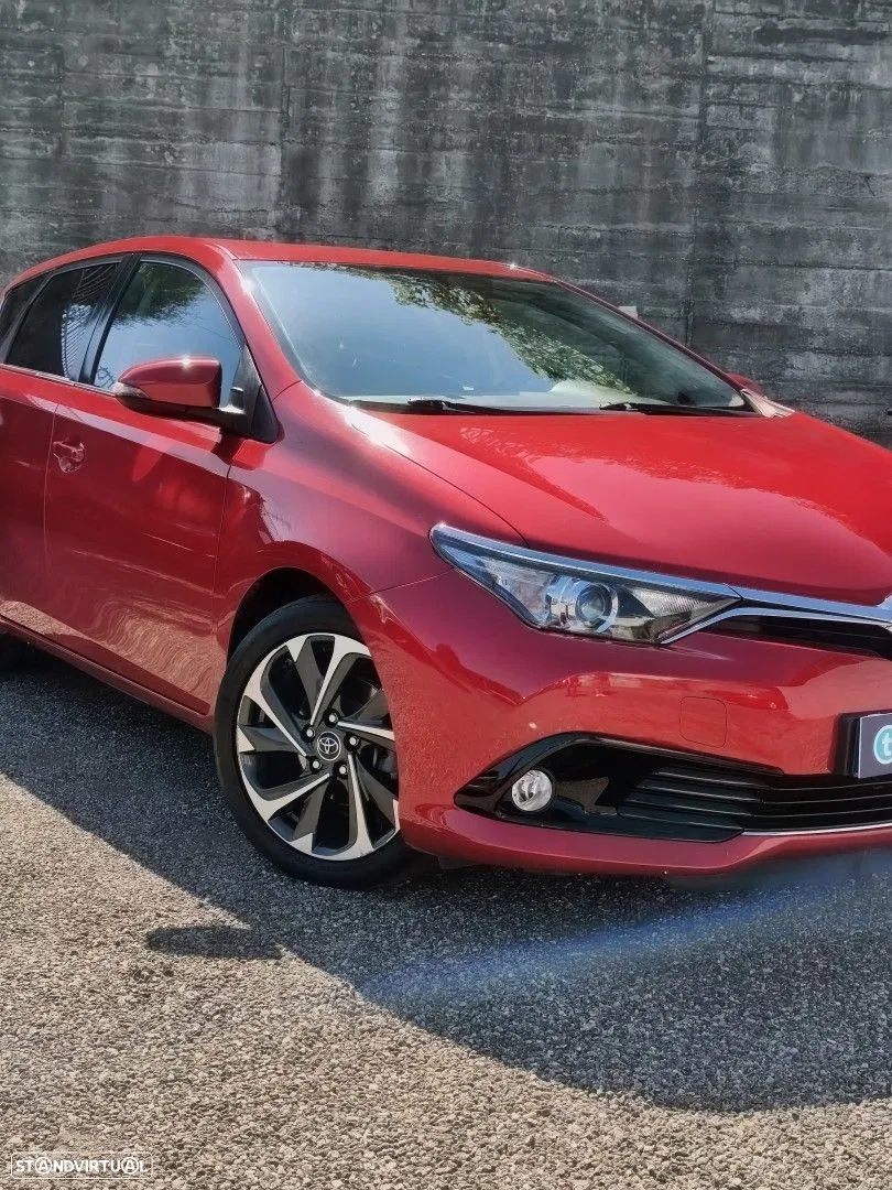 2015 Toyota Auris 1.2T Exclusive, photograph 7