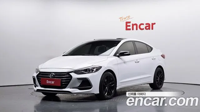 Hyundai AVANTE 1.6 e-VGT SMART — photo 1 of 20