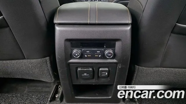 2020 ChevroletGMDaewoo Traverse 3.6 AWD Redline, photograph 4