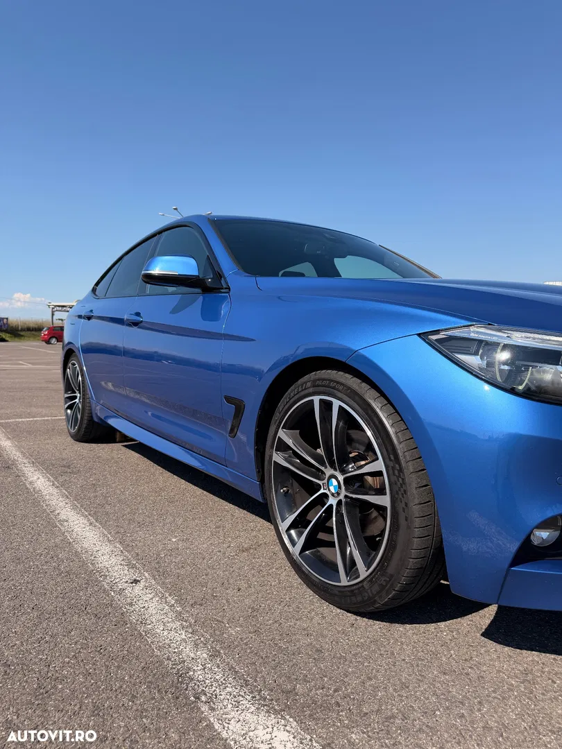 2019 BMW Seria 3, photograph 6