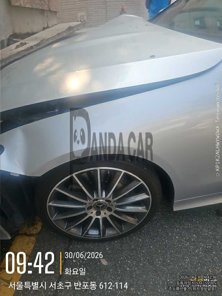 2019 Mercedes-Benz E450 4Matic Coupe, photograph 4