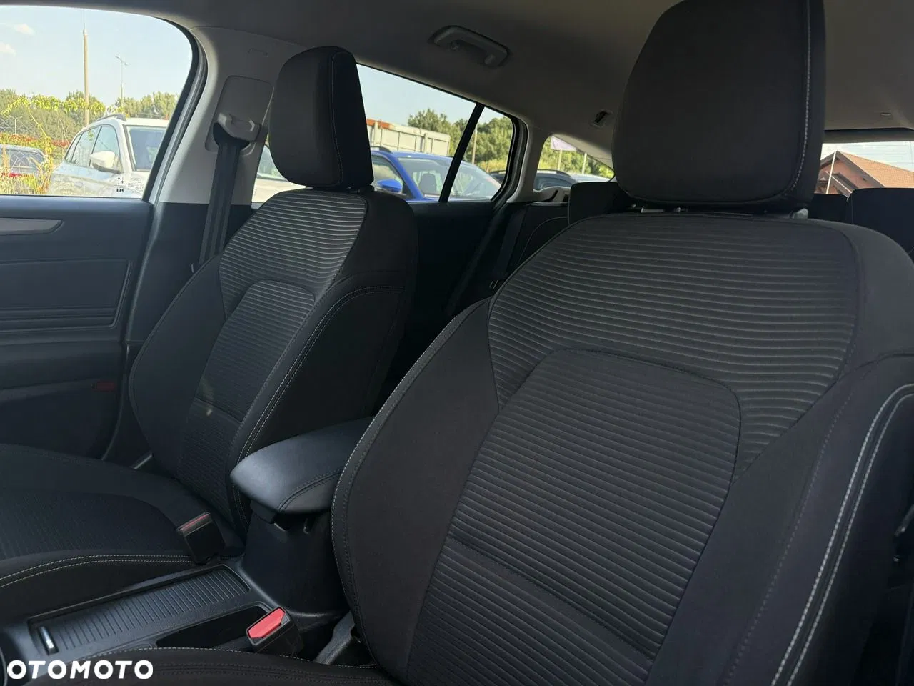 2024 Ford Focus 1.0 EcoBoost Hybrid TITANIUM STYLE, photograph 10