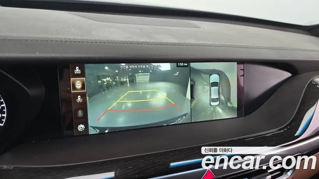Genesis G90 3.8 AWD — photo 1 of 32