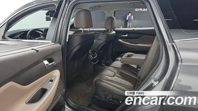 2019 Hyundai Santafe Diesel 2.0 2WD, photograph 1