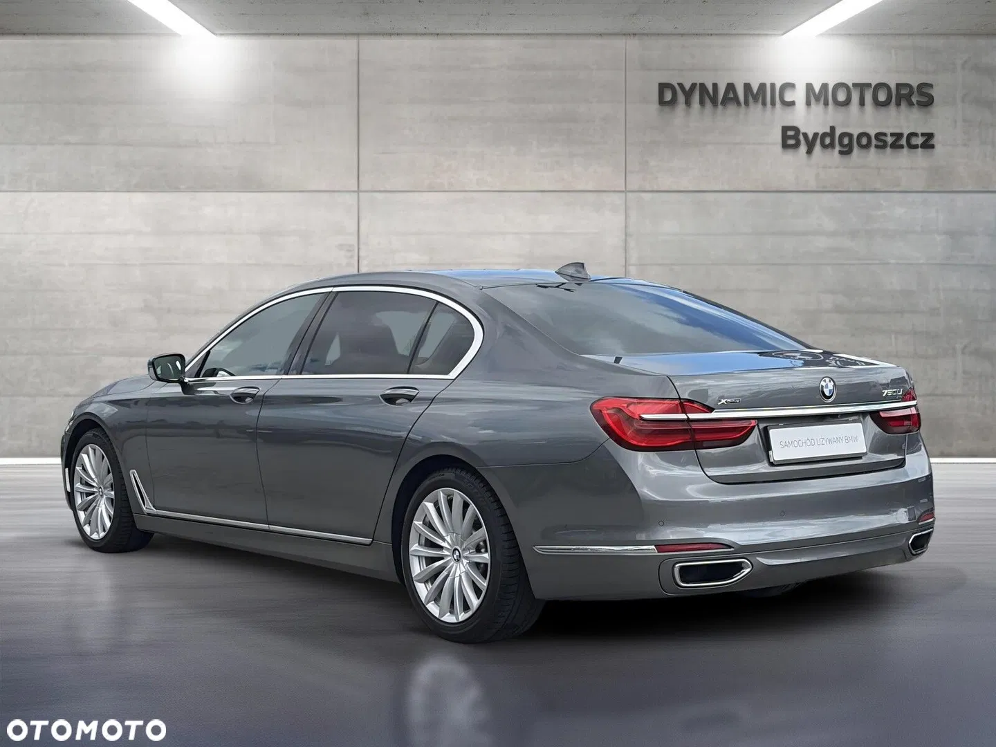 2016 BMW Seria 7 750Li xDrive, photograph 3