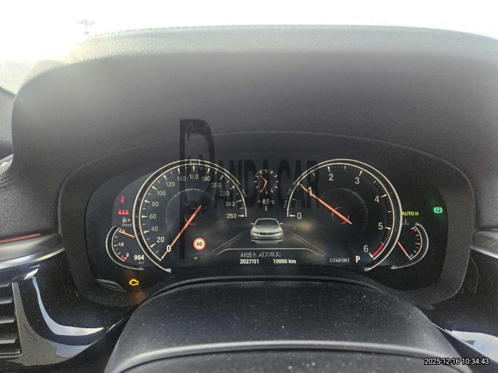 2018 BMW 520d, photograph 2