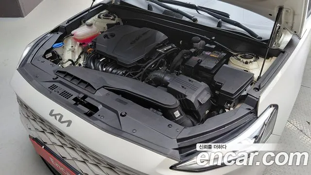 2022 Kia K8 2.5 Gasoline 2WD, photograph 10