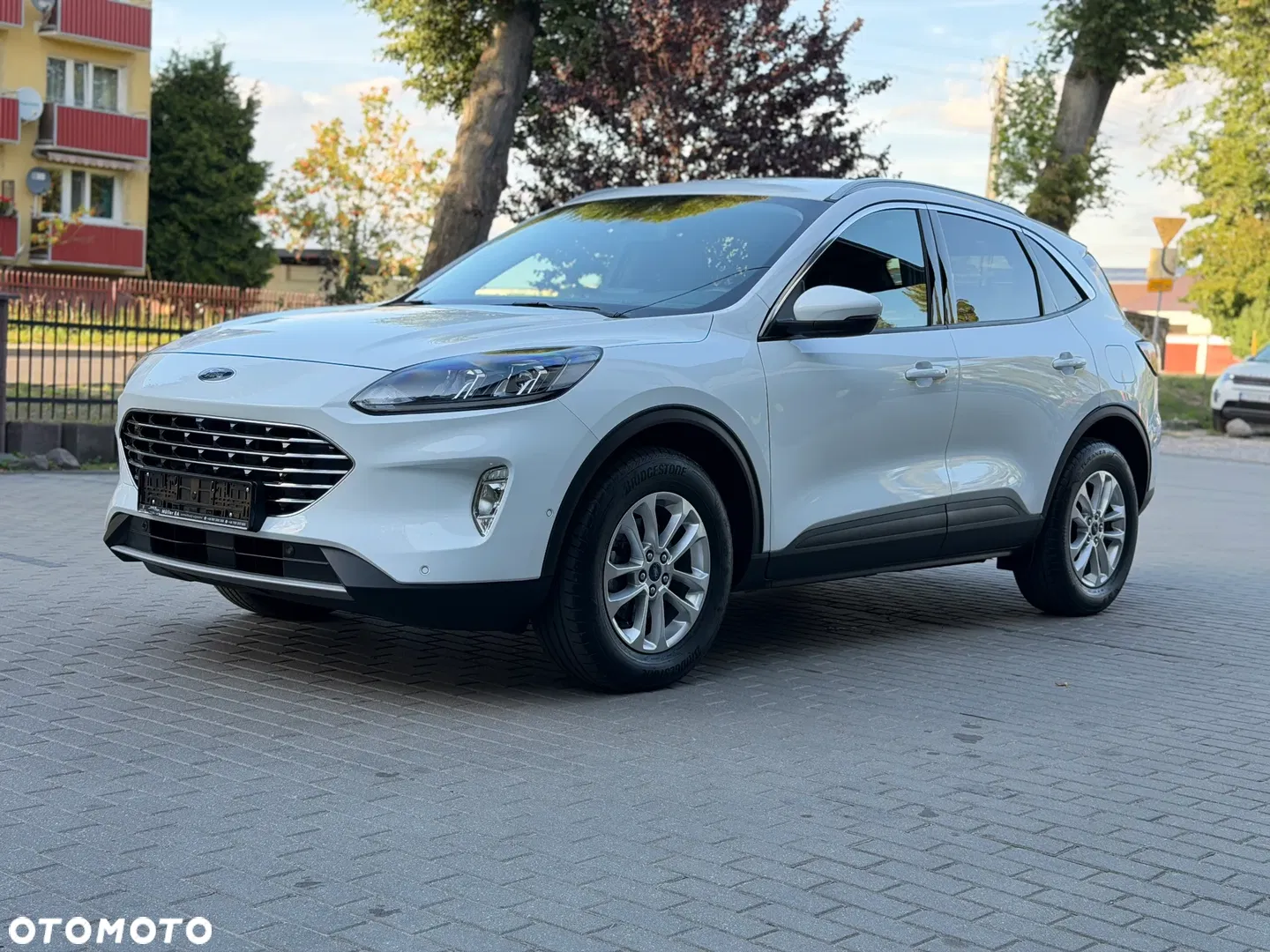 2023 Ford Kuga 2.5 Duratec FHEV TITANIUM X, photograph 3