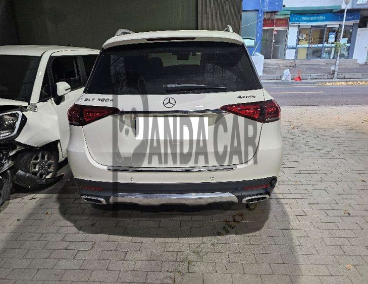2023 Mercedes-Benz GLE300 d 4MATIC, photograph 1