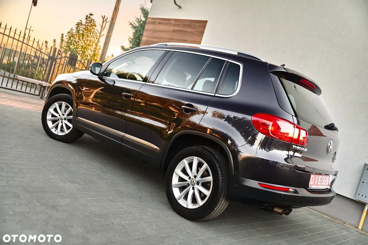 2015 Volkswagen Tiguan 2.0 TDI DPF 4Motion DSG Lounge Track & Style, photograph 6